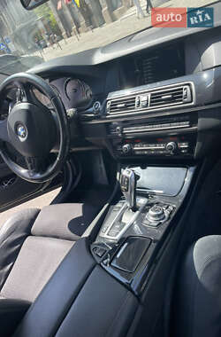 Седан BMW 5 Series 2011 в 