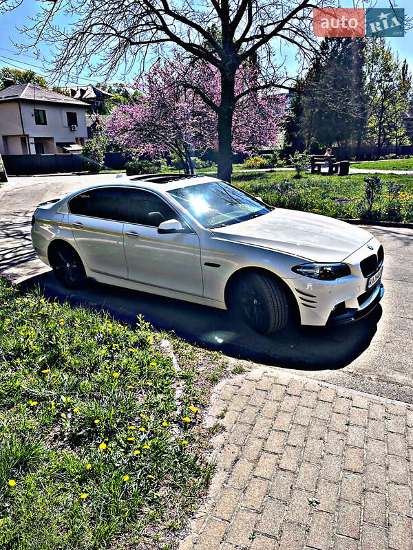 Седан BMW 5 Series 2014 в Киеве
