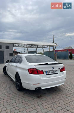 Седан BMW 5 Series 2012 в 