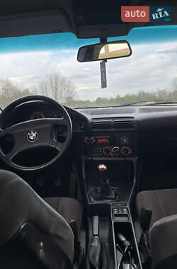 Седан BMW 5 Series 1994 в 