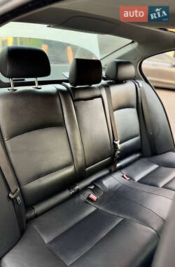 Седан BMW 5 Series 2013 в 