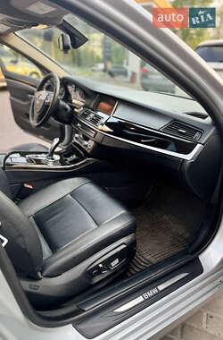 Седан BMW 5 Series 2013 в 