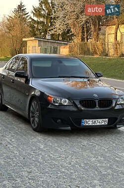 Седан BMW 5 Series 2004 в Львові