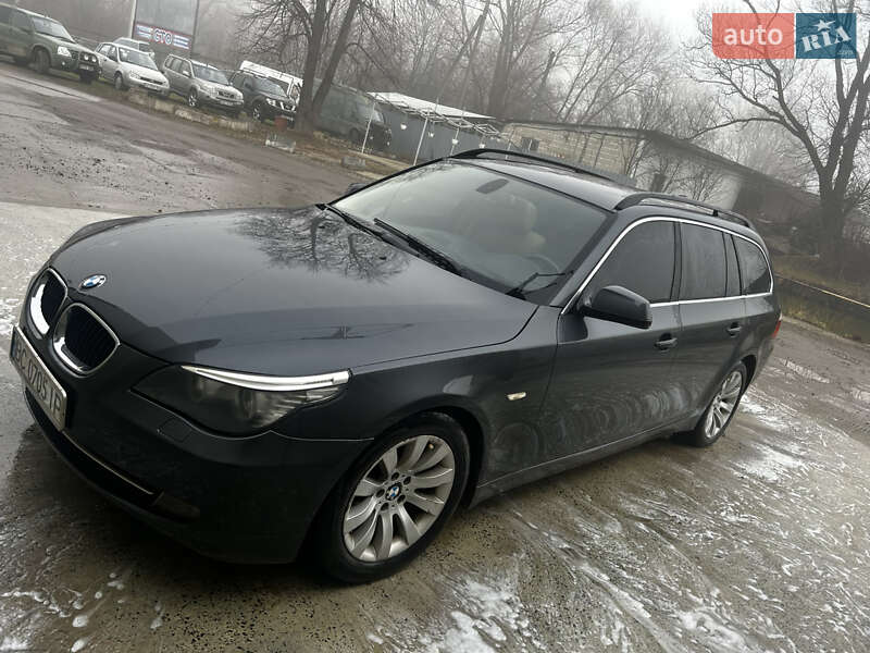 Універсал BMW 5 Series 2010 в Жидачові