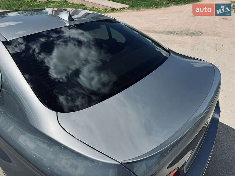 Седан BMW 5 Series 2015 в Житомире