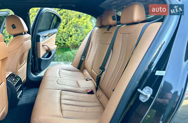 Седан BMW 5 Series 2019 в 