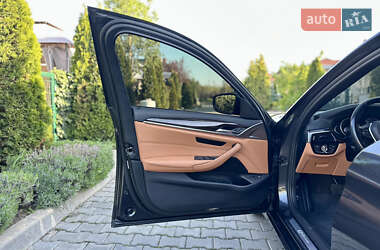 Седан BMW 5 Series 2019 в 