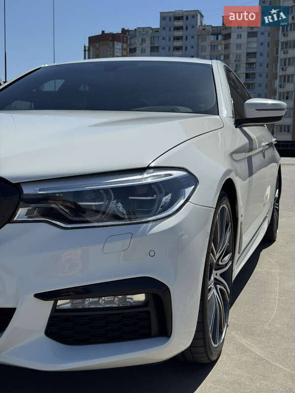 Седан BMW 5 Series 2017 в 