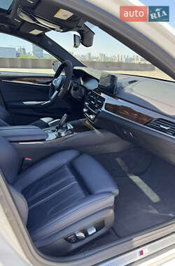 Седан BMW 5 Series 2017 в 