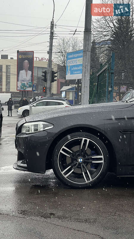 Седан BMW 5 Series 2016 в Рівному