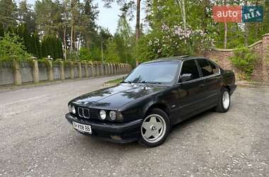 Седан BMW 5 Series 1988 в Обухове