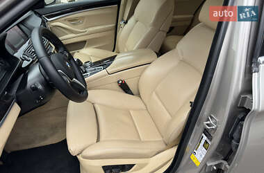 Седан BMW 5 Series 2012 в 