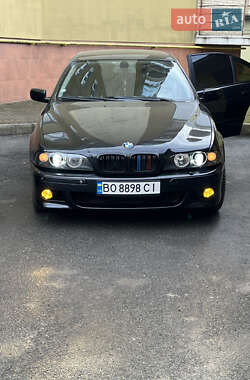 Седан BMW 5 Series 2001 в 