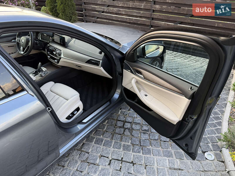 Седан BMW 5 Series 2017 в Тернополе