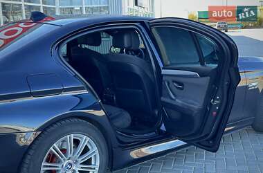 Седан BMW 5 Series 2012 в 