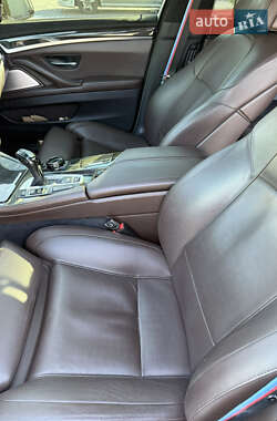 Седан BMW 5 Series 2012 в 