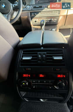 Седан BMW 5 Series 2012 в 
