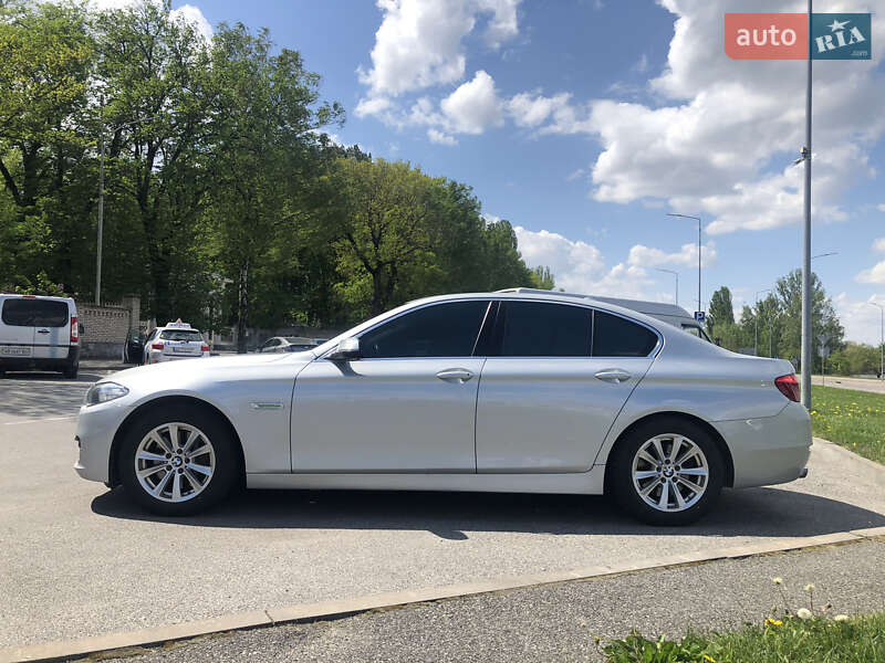 Седан BMW 5 Series 2014 в 