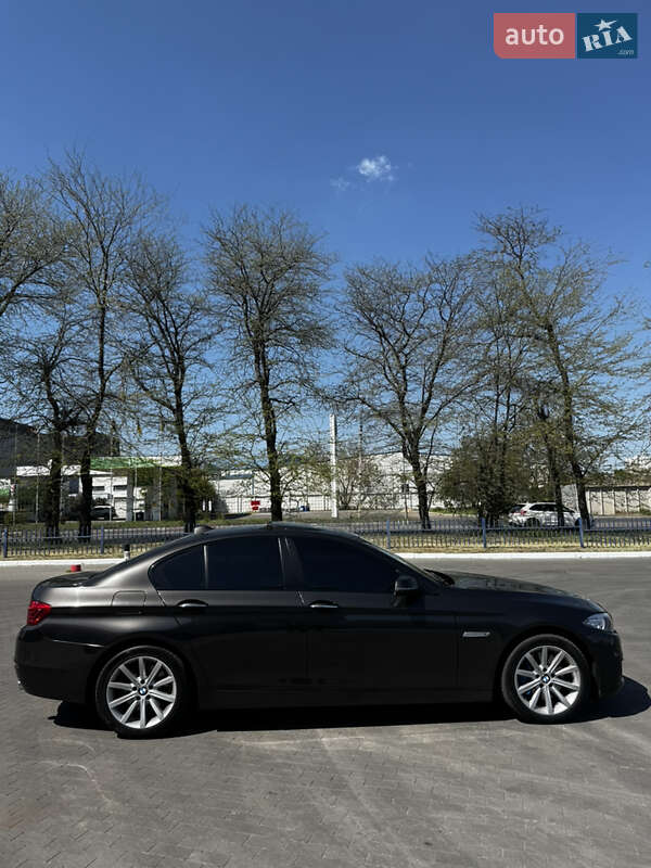 Седан BMW 5 Series 2015 в Одессе