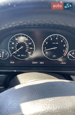 Седан BMW 5 Series 2012 в 