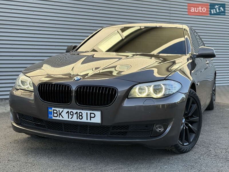 Седан BMW 5 Series 2012 в Рівному