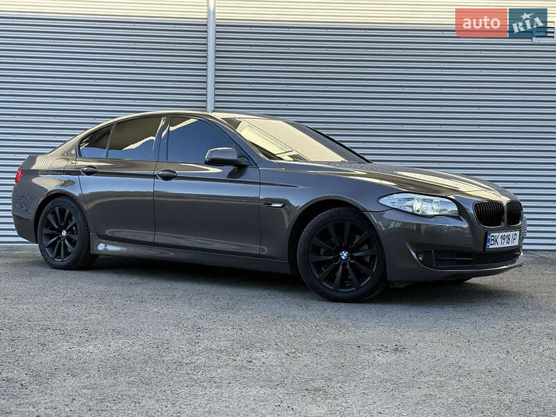 Седан BMW 5 Series 2012 в Рівному