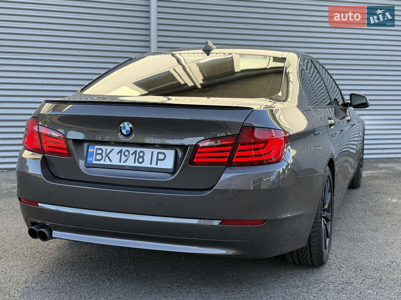 Седан BMW 5 Series 2012 в Рівному