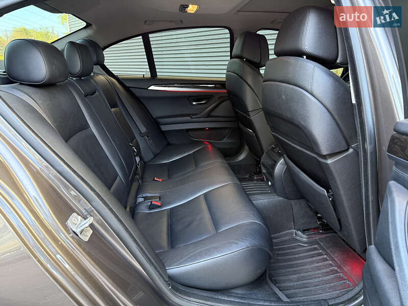 Седан BMW 5 Series 2012 в Рівному