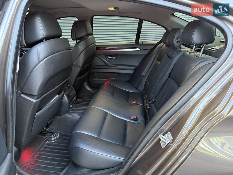 Седан BMW 5 Series 2012 в Рівному