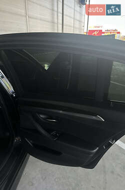 Седан BMW 5 Series 2012 в 