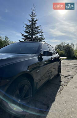 Седан BMW 5 Series 2013 в 
