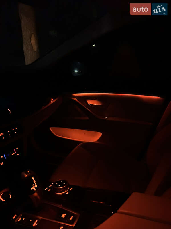 Седан BMW 5 Series 2013 в Львове