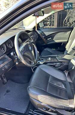Седан BMW 5 Series 2004 в 