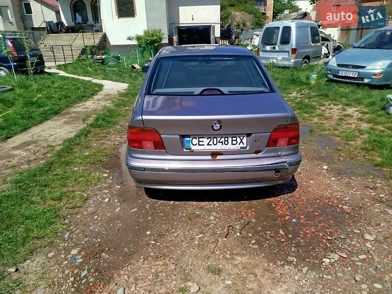 Седан BMW 5 Series 1996 в Чернівцях