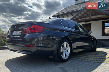 Седан BMW 5 Series 2012 в 