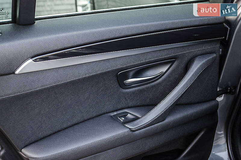Седан BMW 5 Series 2015 в Житомире