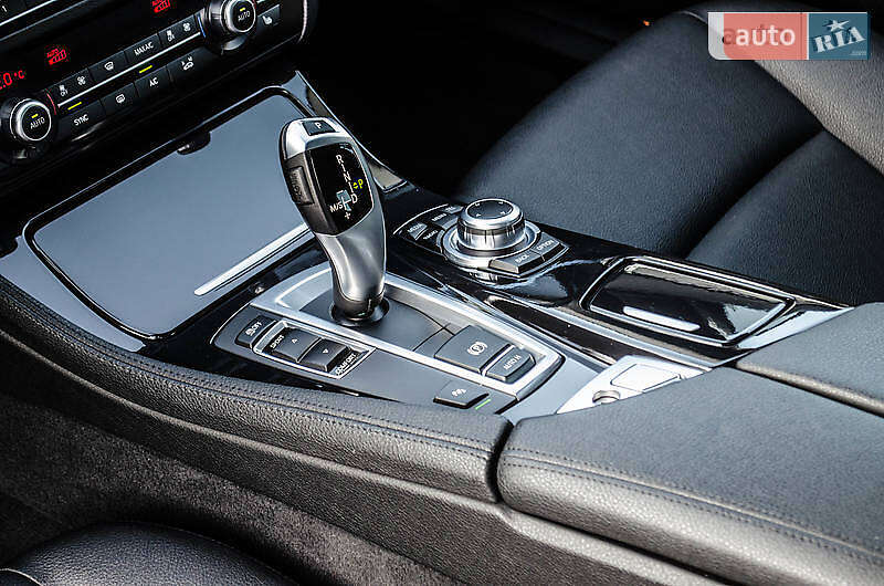 Седан BMW 5 Series 2015 в Житомире