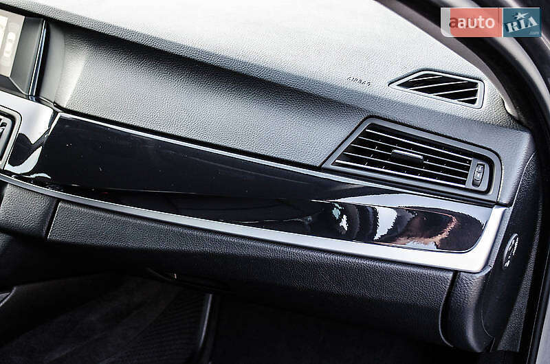 Седан BMW 5 Series 2015 в Житомире