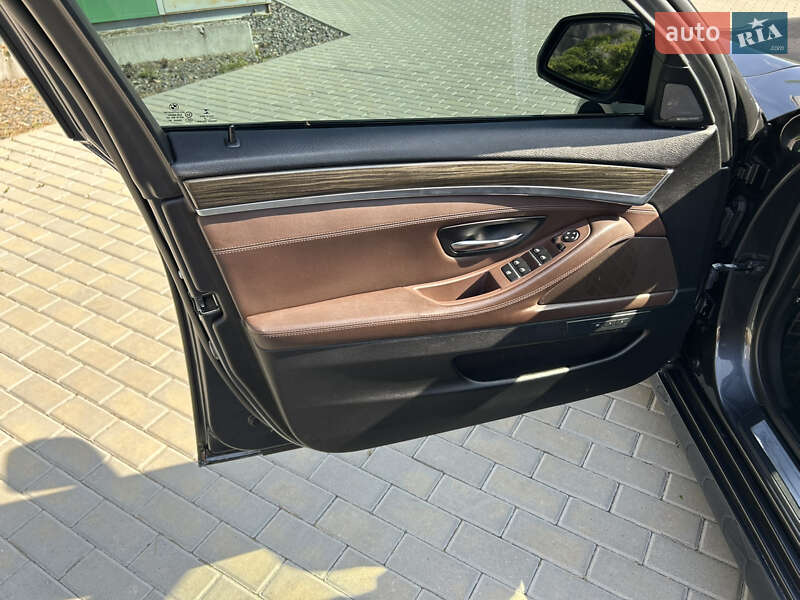 Седан BMW 5 Series 2015 в Черкассах