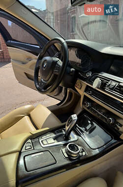 Седан BMW 5 Series 2011 в 