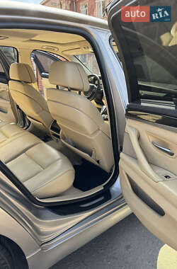 Седан BMW 5 Series 2011 в 