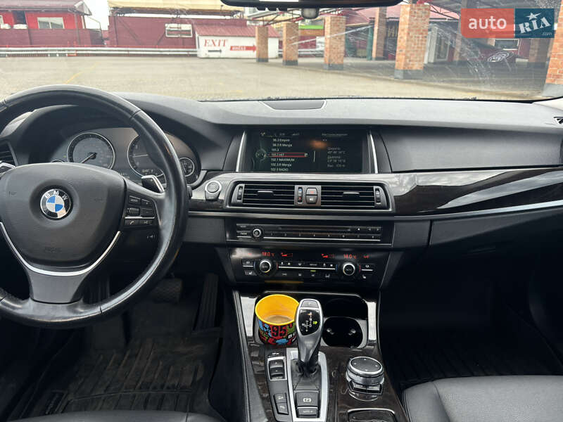 Седан BMW 5 Series 2015 в Львове
