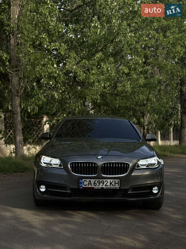 Седан BMW 5 Series 2015 в Умани