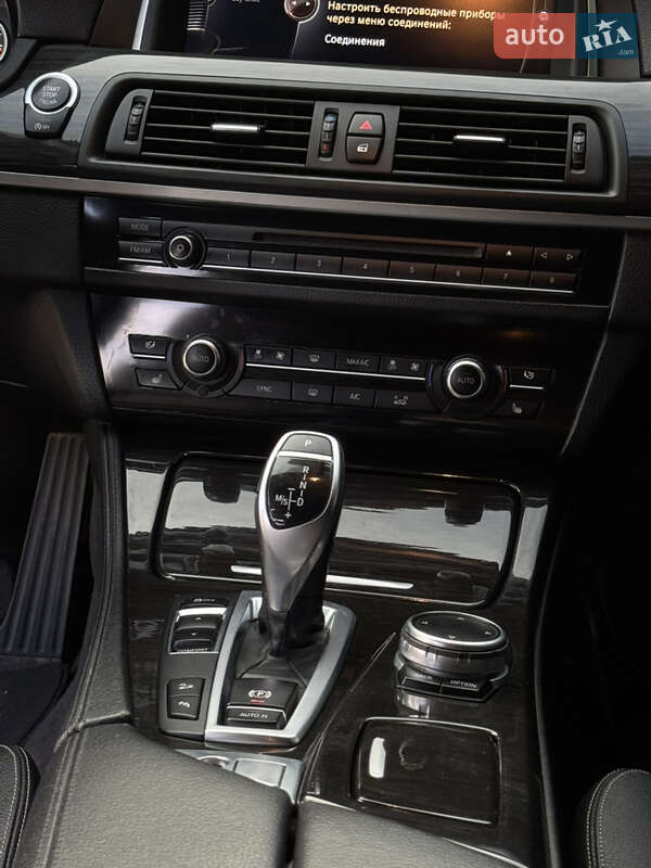 Седан BMW 5 Series 2015 в Умани