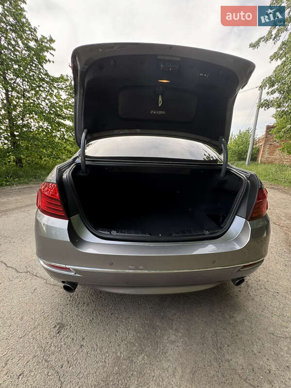 Седан BMW 5 Series 2015 в Умани