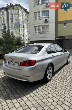 Седан BMW 5 Series 2012 в 