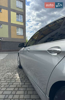 Седан BMW 5 Series 2012 в 