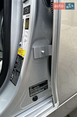 Седан BMW 5 Series 2012 в 