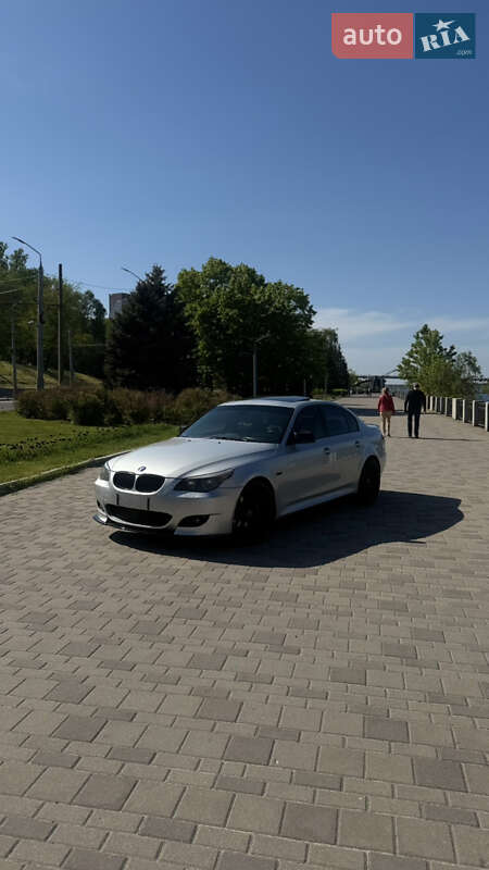 BMW 5 Series 2005