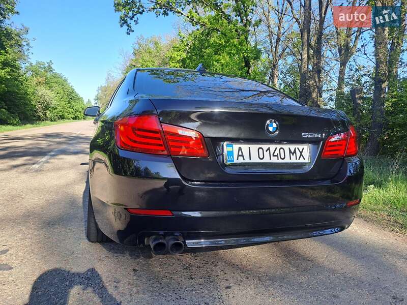 Седан BMW 5 Series 2013 в Ракитном
